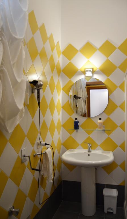 モノーポリ La Rosa Di Rebecca Bed & Breakfast エクステリア 写真