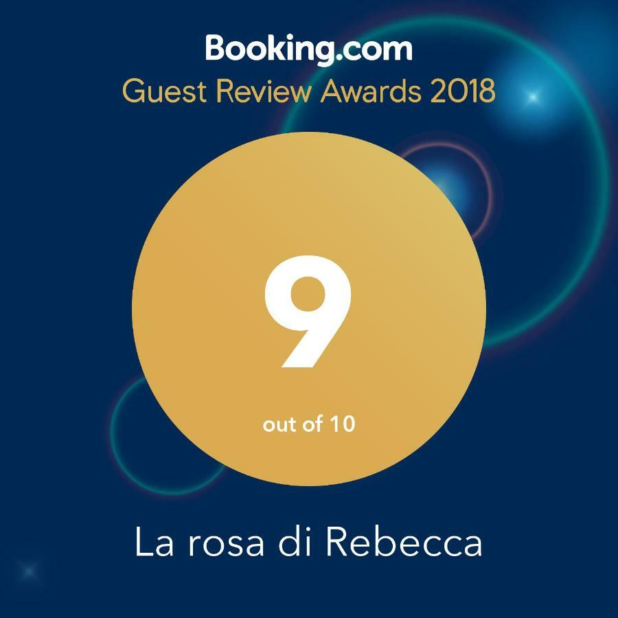 モノーポリ La Rosa Di Rebecca Bed & Breakfast エクステリア 写真