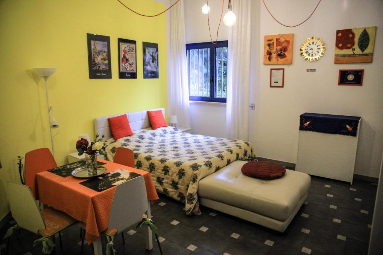 モノーポリ La Rosa Di Rebecca Bed & Breakfast エクステリア 写真